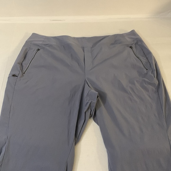 ATHLETA Travel Pants, Plus Size, Front Zippered Pockets, High Rise Sz. 20/EUC - Picture 5 of 16